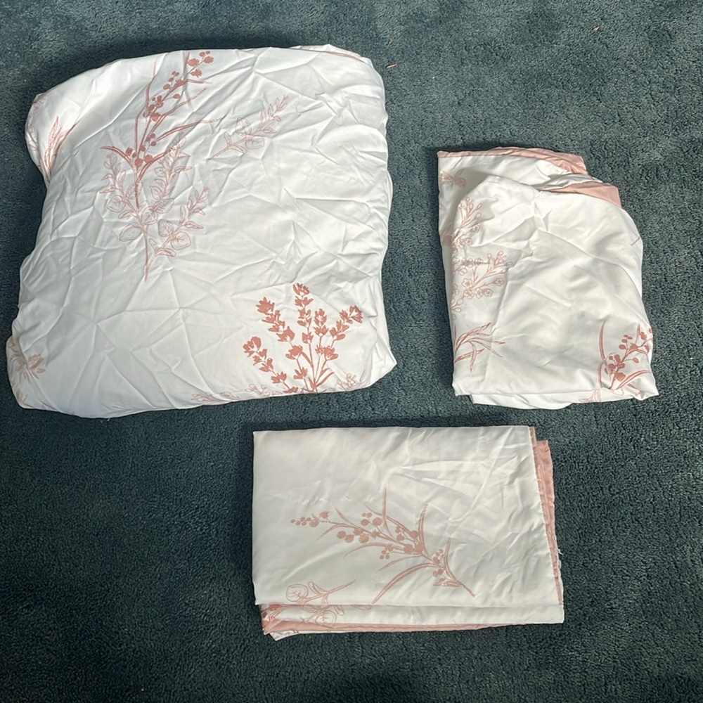 Queen duvet set!
